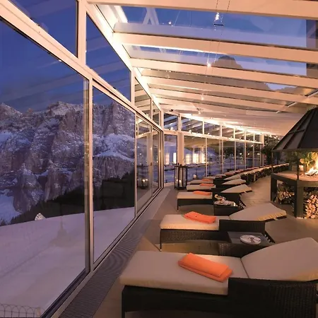 Alpenroyal - The Leading Of The World
