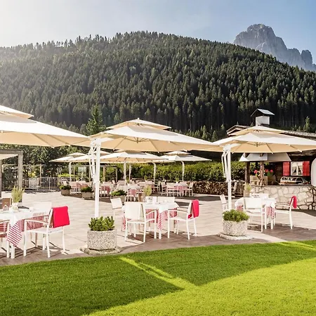 Hotel Alpenroyal - The Leading Of The World